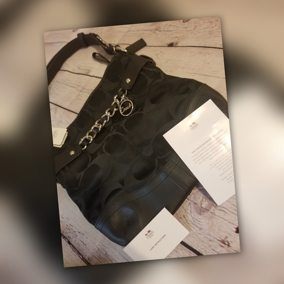 NWT Coach F19730 Signature Optic Chain Bag – Black - Picture 3 of 7